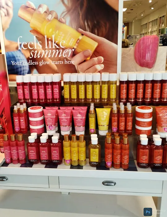 Bath & Body Works 1