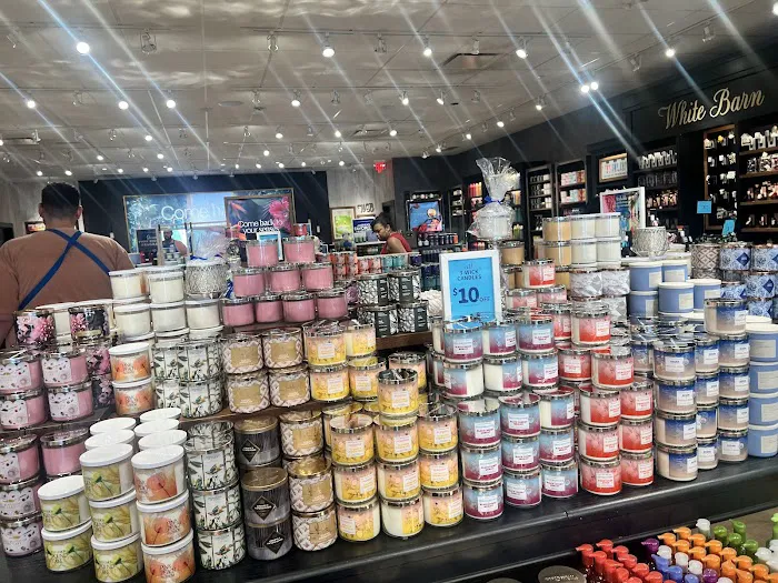 Bath & Body Works 4