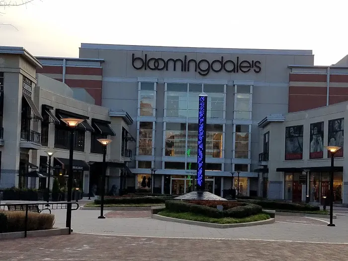 Bloomingdale's 1