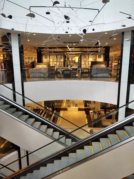 Bloomingdale's 2