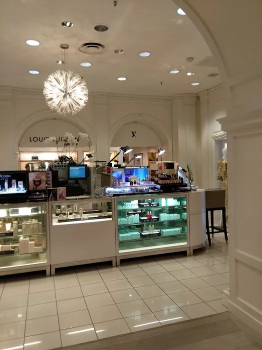 Saks Fifth Avenue 2