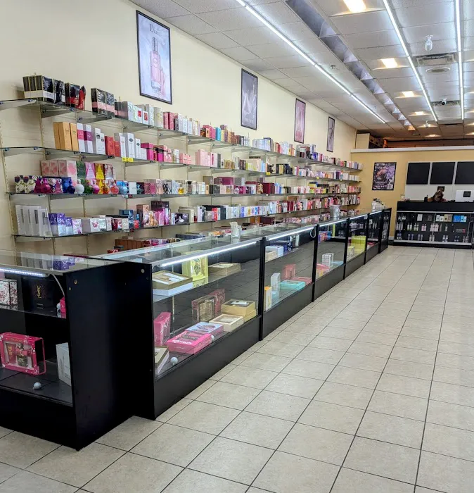 Perfume Hut 0