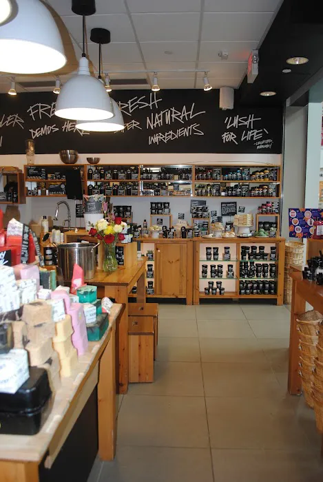 Lush Cosmetics Columbia Mall 0