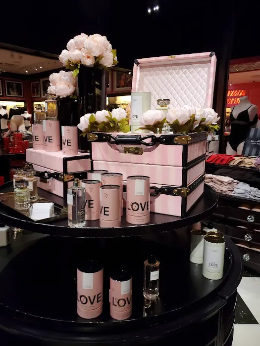 Victoria's Secret & PINK by Victoria's Secret 5