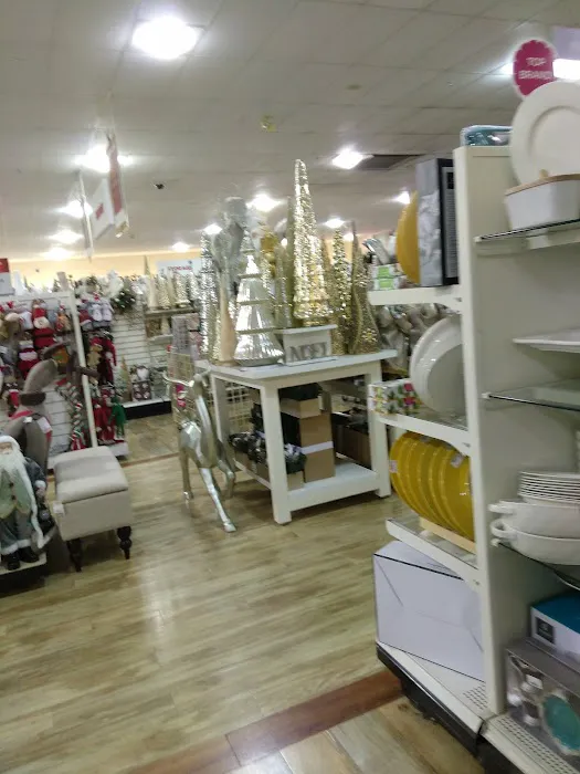 T.J. Maxx & HomeGoods 3