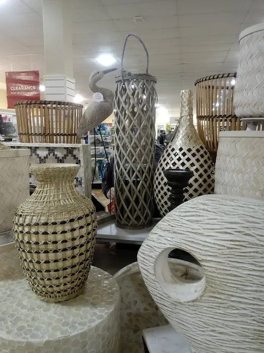 T.J. Maxx & HomeGoods 5