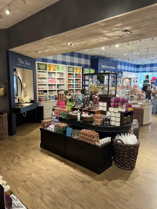 Bath & Body Works 1