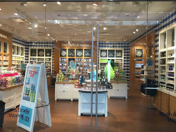 Bath & Body Works 2