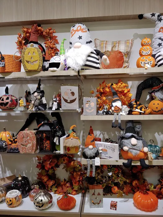 Marshalls & HomeGoods 1