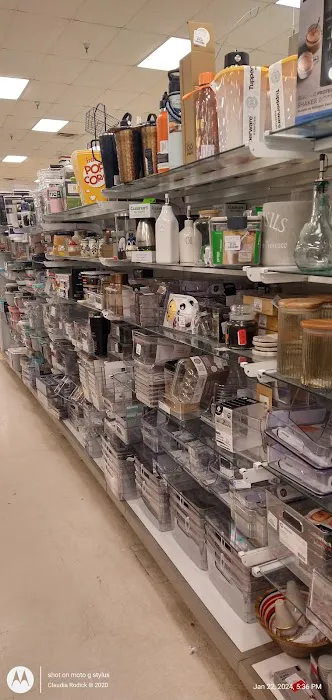 Marshalls & HomeGoods 7