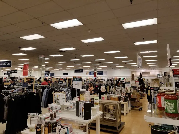 Marshalls & HomeGoods 9