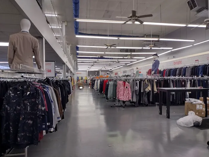 K&G Fashion Superstore 5