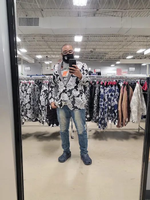 K&G Fashion Superstore 4