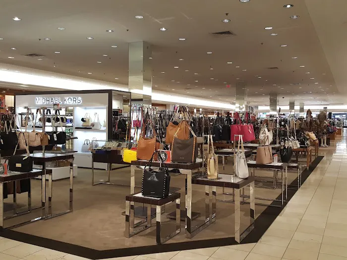 Macy's 0