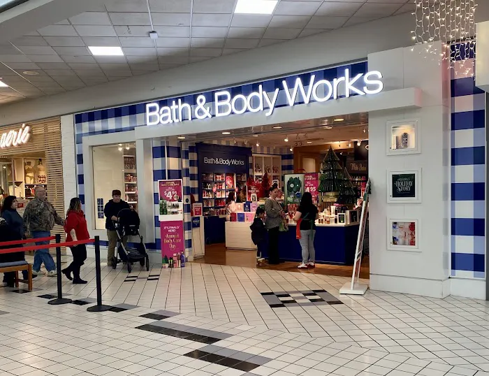 Bath & Body Works 1