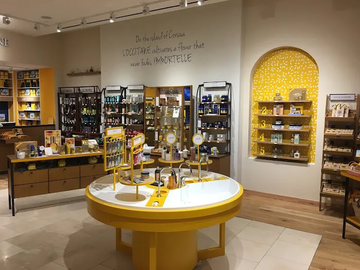 L'OCCITANE EN PROVENCE 9