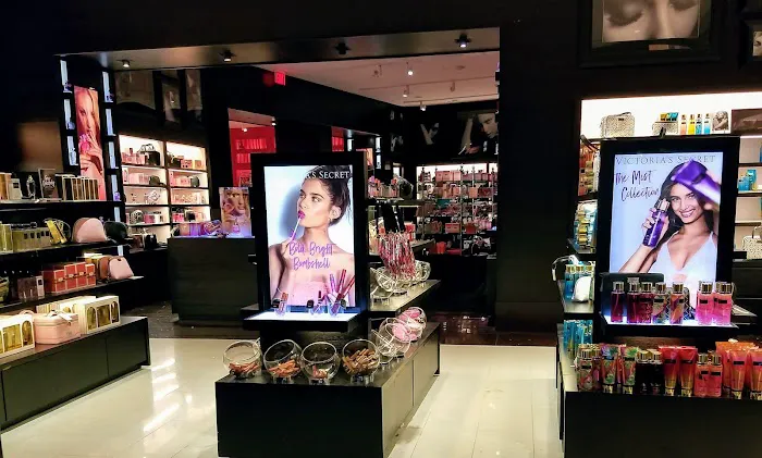 Victoria's Secret & PINK by Victoria's Secret 1