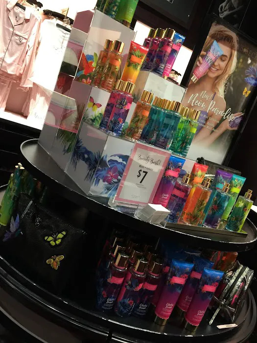 Victoria's Secret & PINK by Victoria's Secret 4
