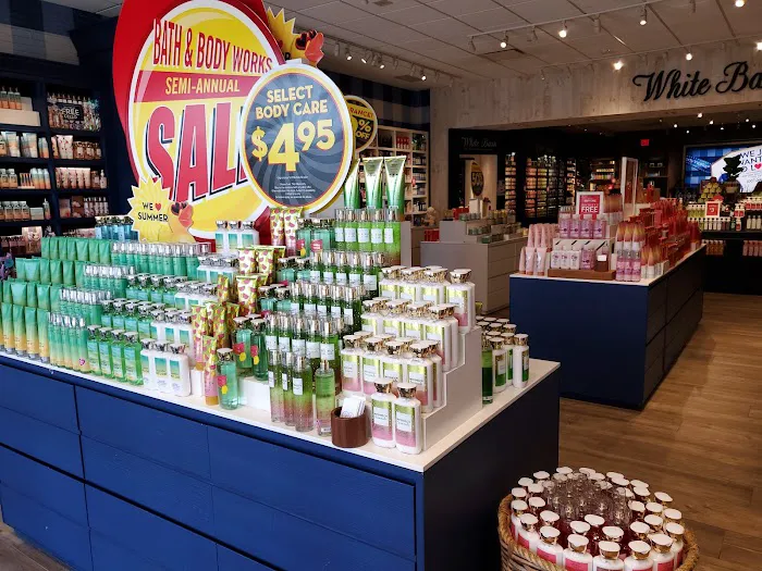 Bath & Body Works 8