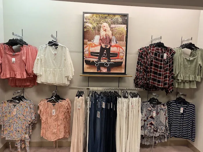 Dillard's Clearance Center 5