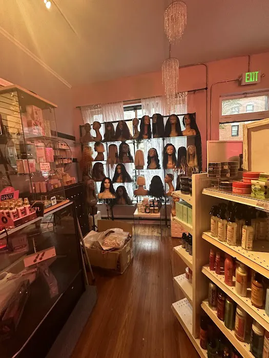 The Urban Beauty Luxe & Accessories Store 0