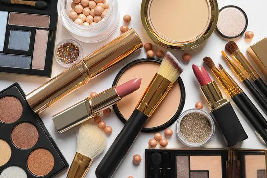 The Urban Beauty Luxe & Accessories Store 6