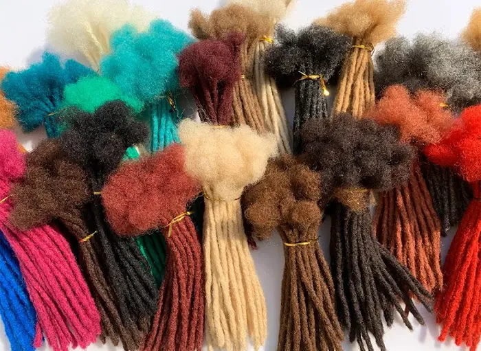 The Urban Beauty Luxe & Accessories Store 8
