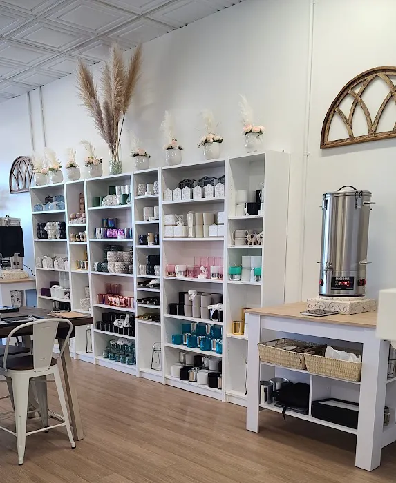 LiveYoung Candle Company 0