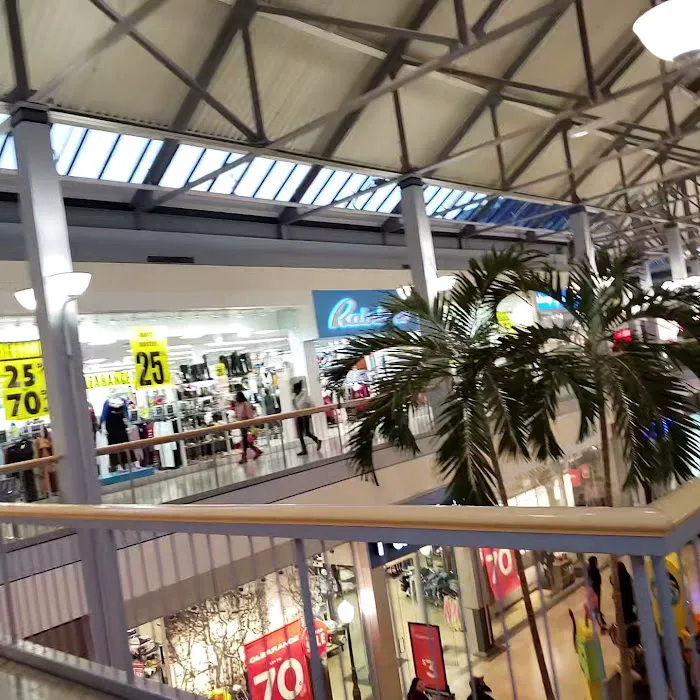 Macy's 9