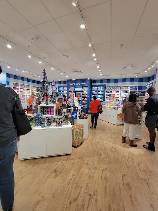 Bath & Body Works 4