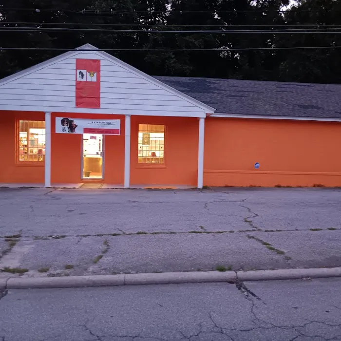 R AND M BODY OILS LLC 0