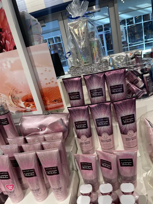 Bath & Body Works 8