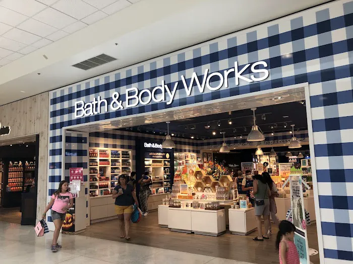 Bath & Body Works 1