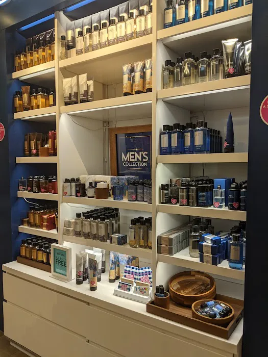 Bath & Body Works 4