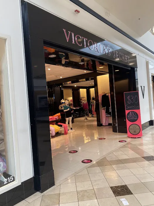 Victoria's Secret & PINK by Victoria's Secret 6