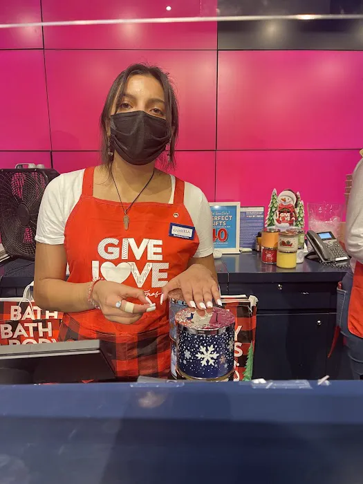Bath & Body Works 4