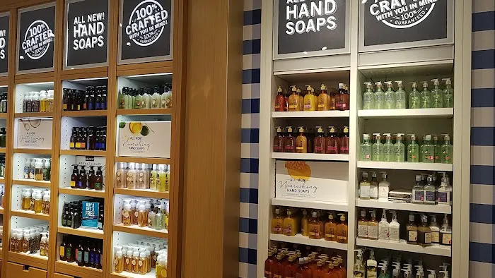 Bath & Body Works 9