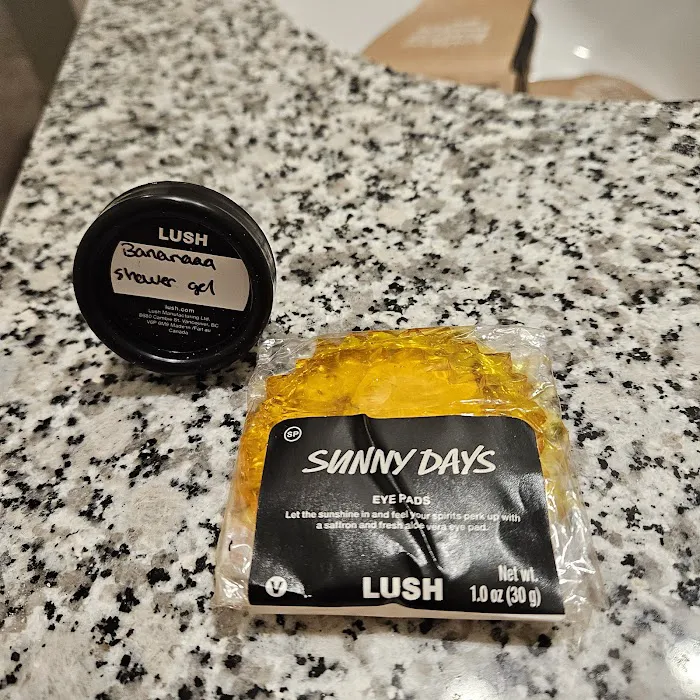 Lush Cosmetics Friendly Center 4