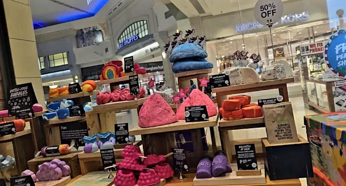Lush Cosmetics Park City Center 2