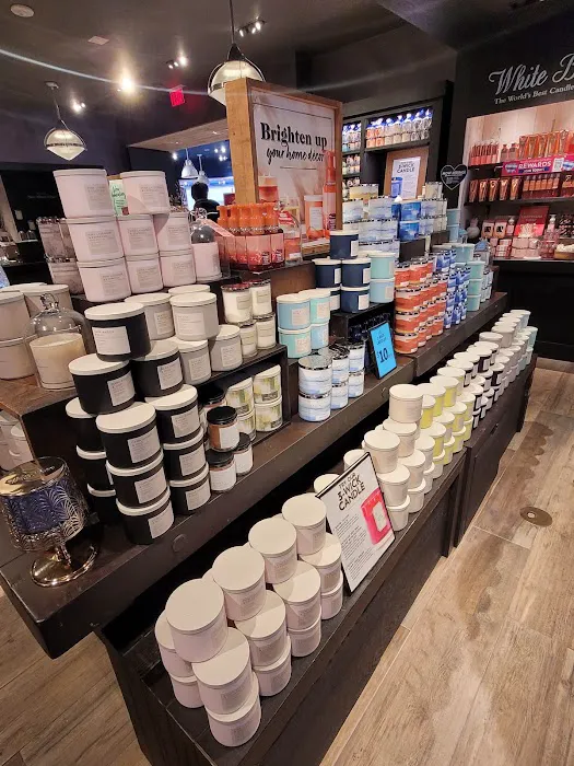 Bath & Body Works 1