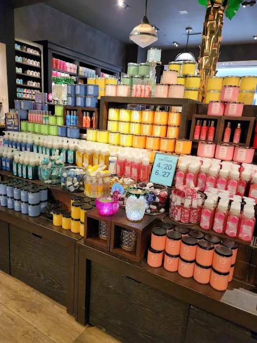 Bath & Body Works 9