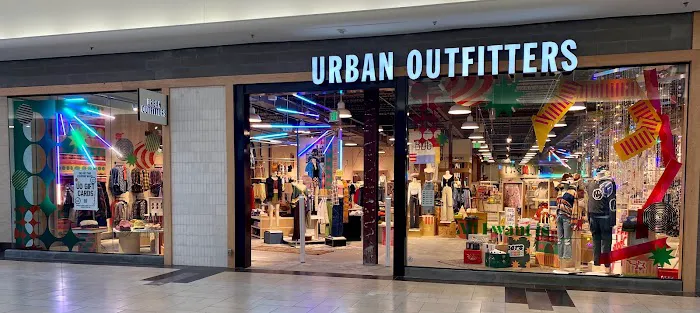 Urban Outfitters 2