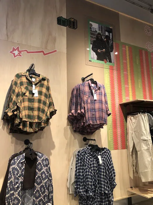 Urban Outfitters 5