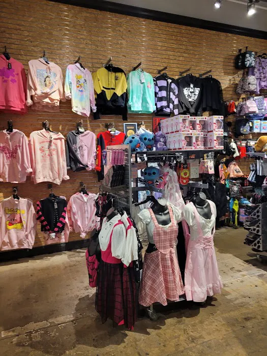 Hot Topic 2