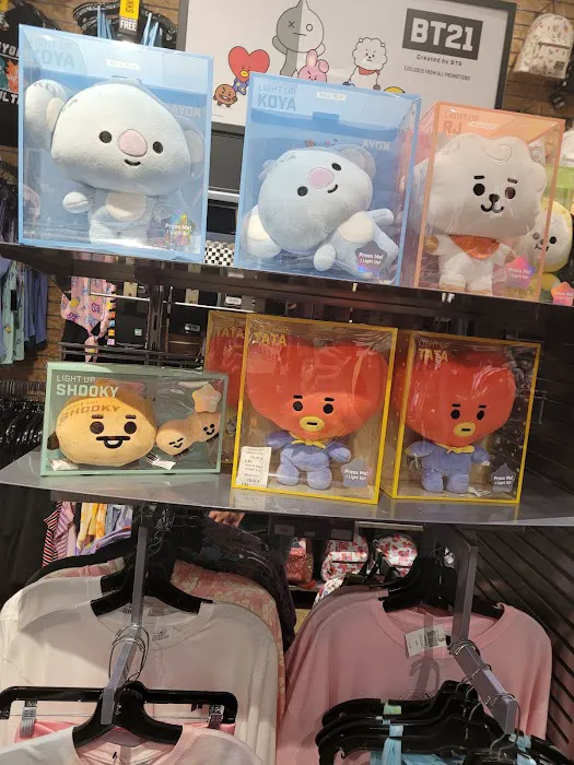Hot Topic 4