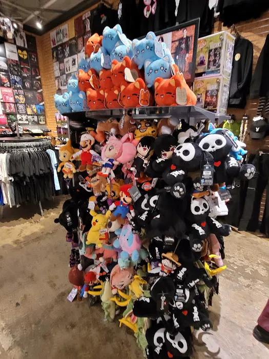 Hot Topic 8