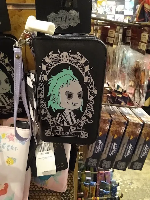 Hot Topic 7
