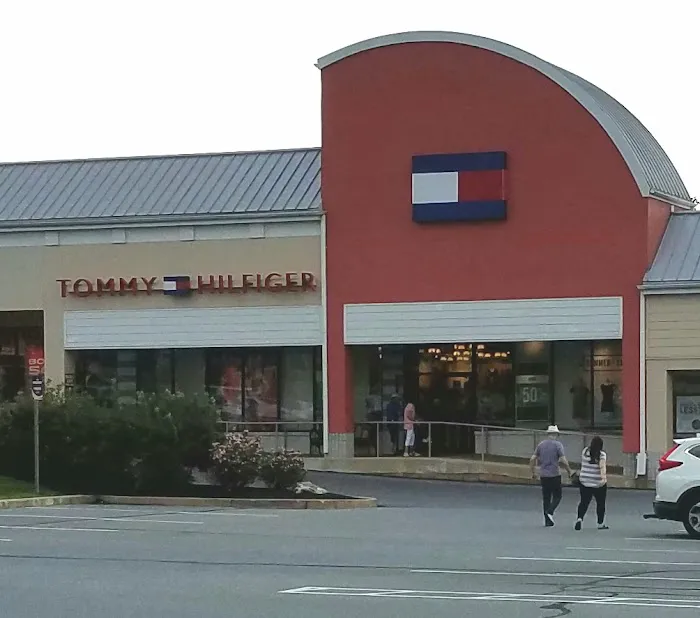 Tommy Hilfiger 2