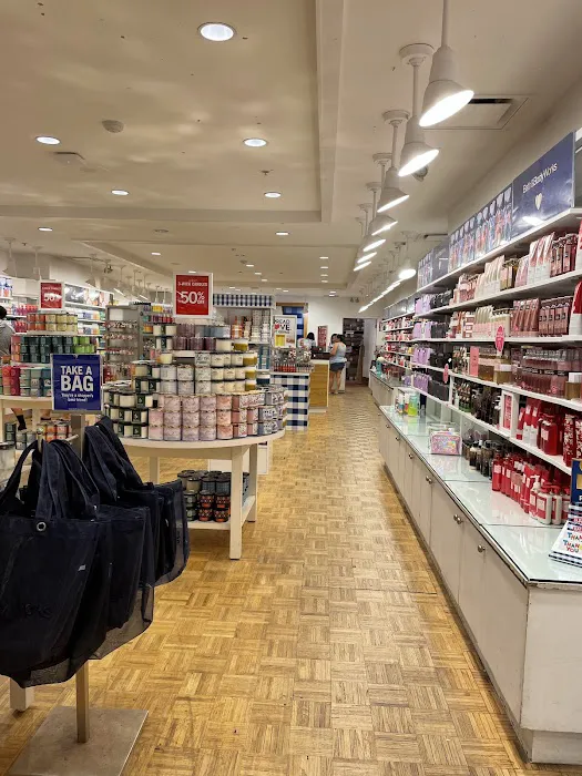 Bath & Body Works 2