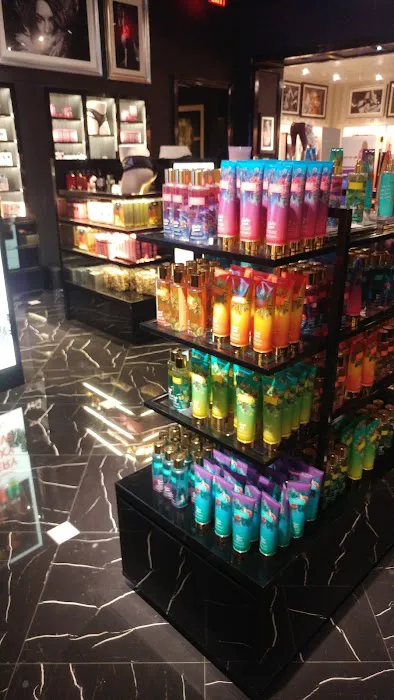 Victoria's Secret & PINK by Victoria's Secret 4